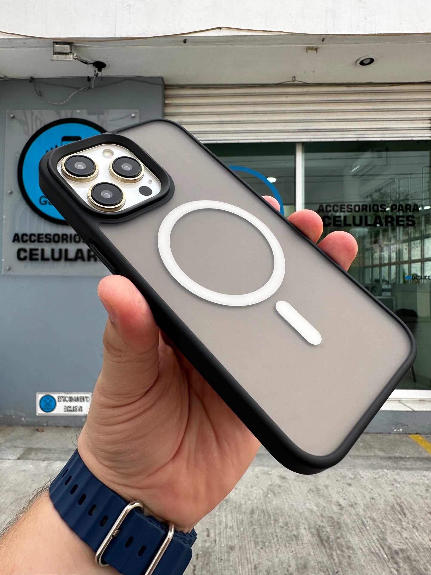 Case Magsafe Humo Negro