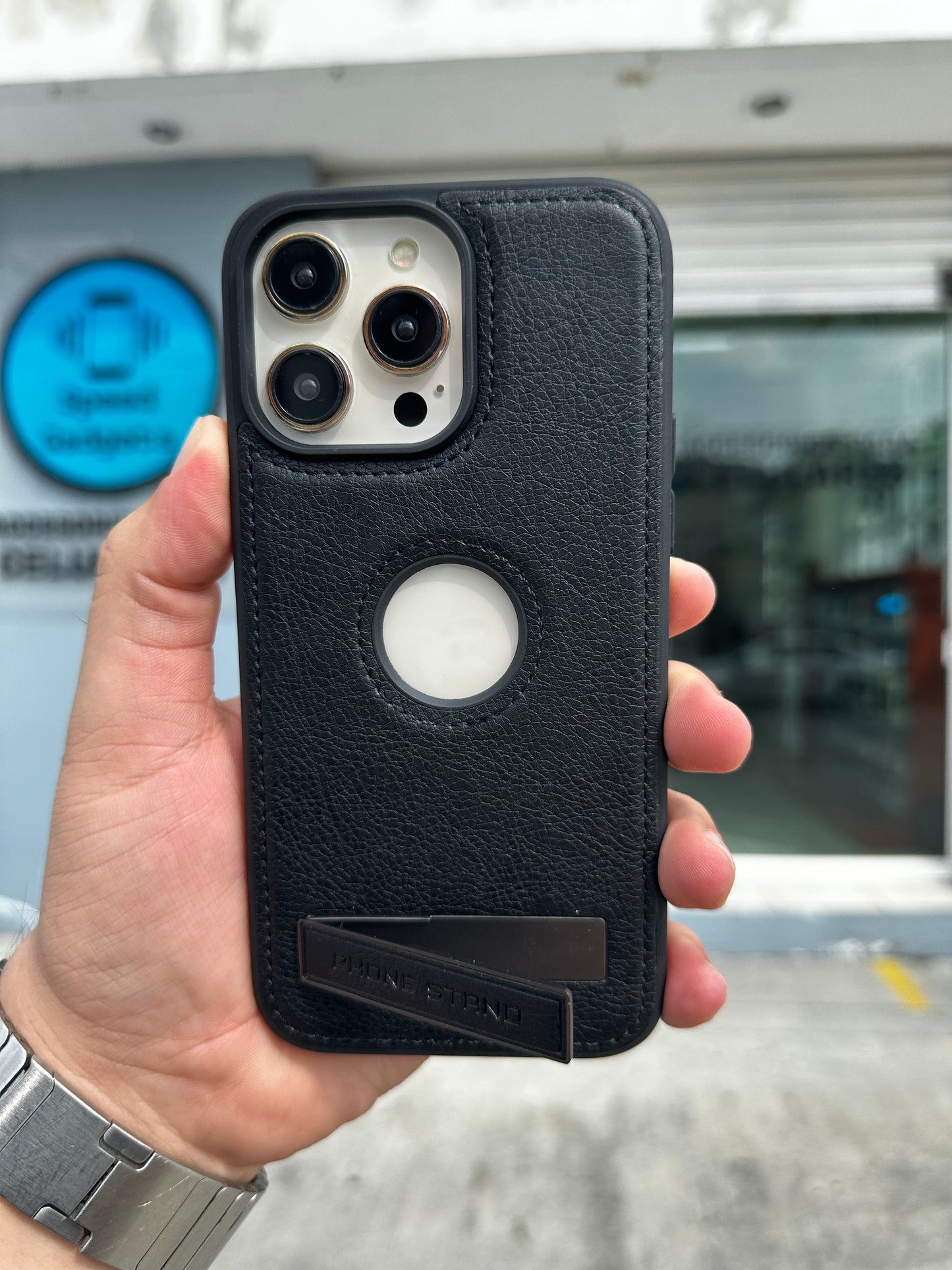 Case Funda Tacto Piel Base Negro para iPhone