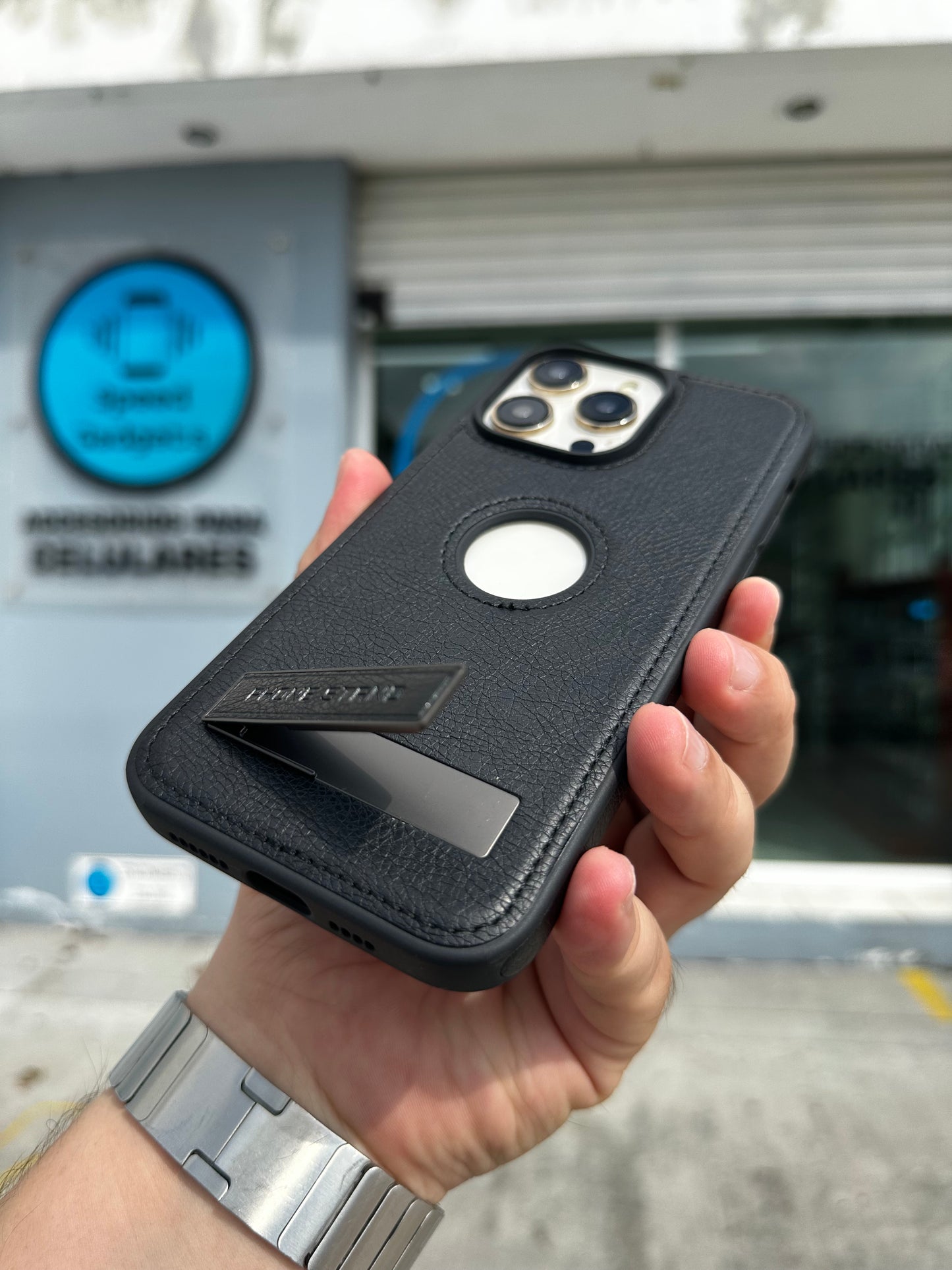 Case Funda Tacto Piel Base Negro para iPhone