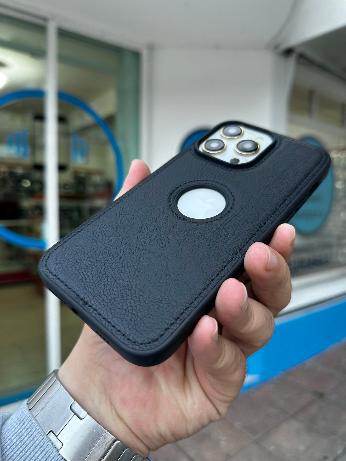 Case Tacto Piel Negro 2025