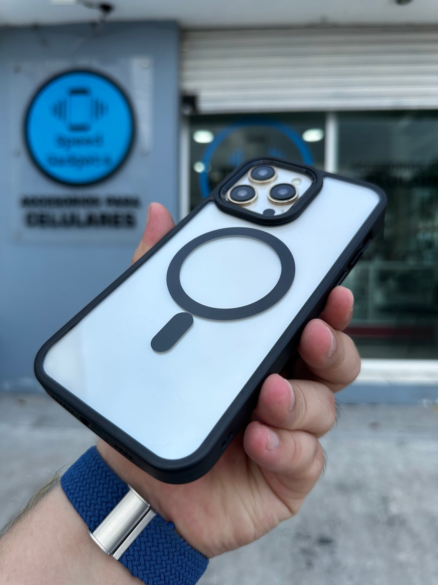 Case Magsafe Transparente Negro