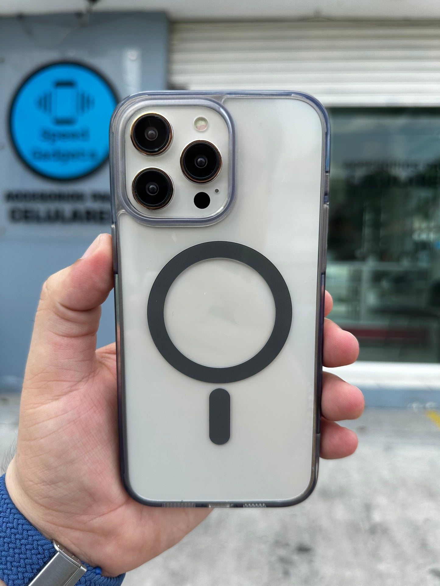 Case Magsafe Transparente Negro