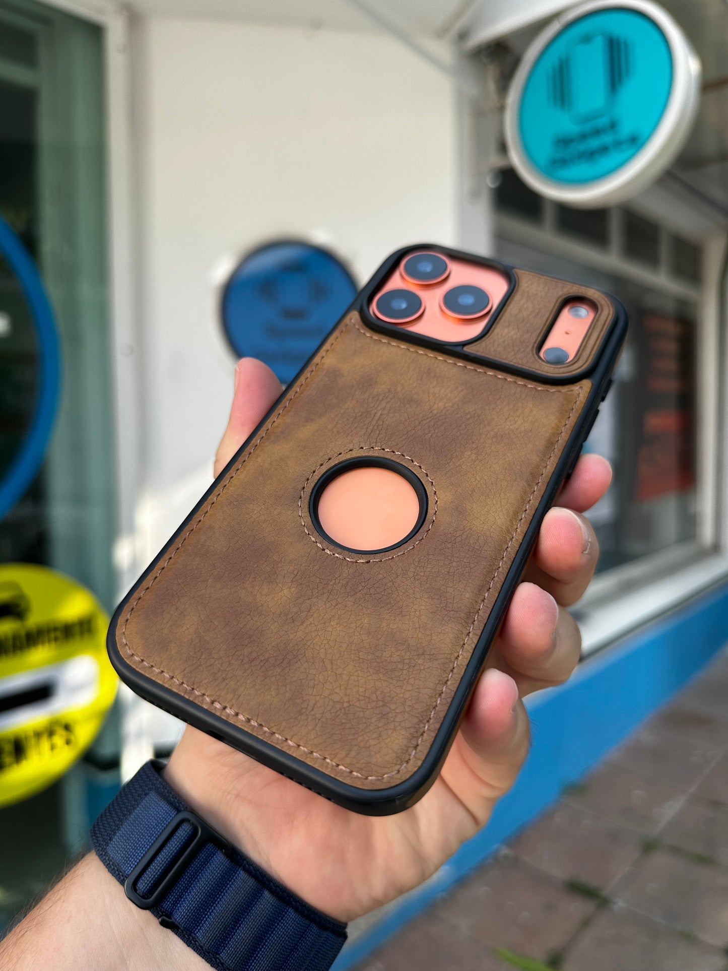 Case Funda Tacto Piel Cafe